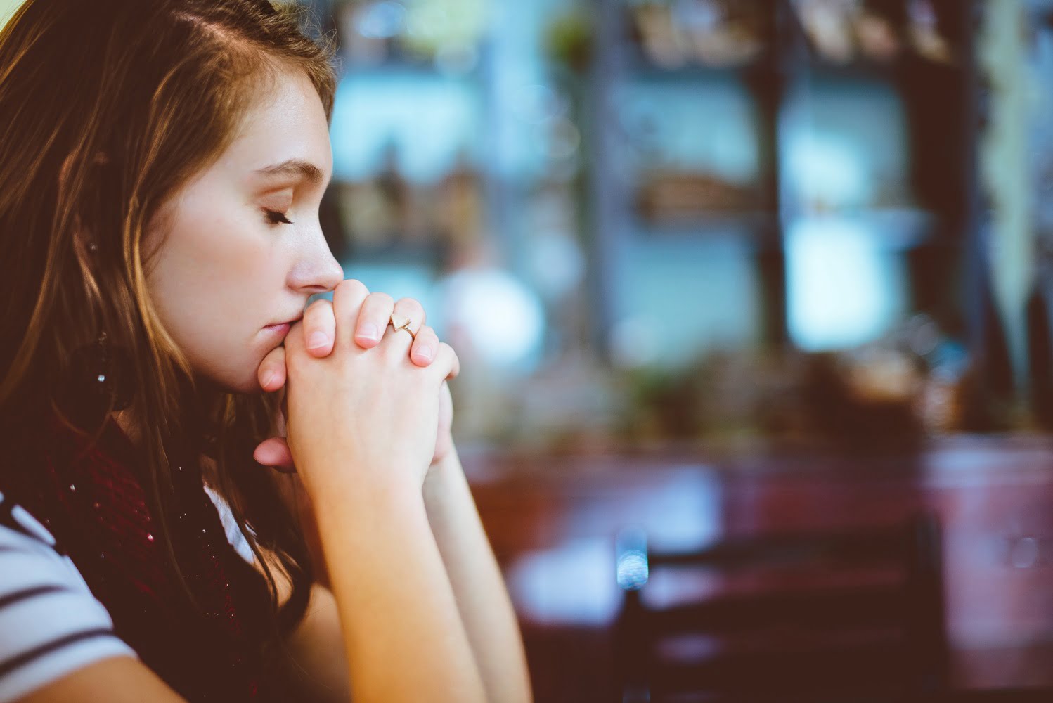 How to Cope with Anxiety Using Scripture and Meditative Practices